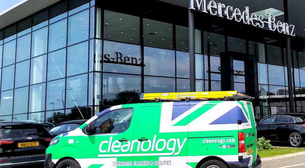 Contract for Europe’s largest car showroom secured