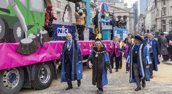 Public celebrates cleaning’s valuable role at the ﻿Lord Mayor’s Show﻿