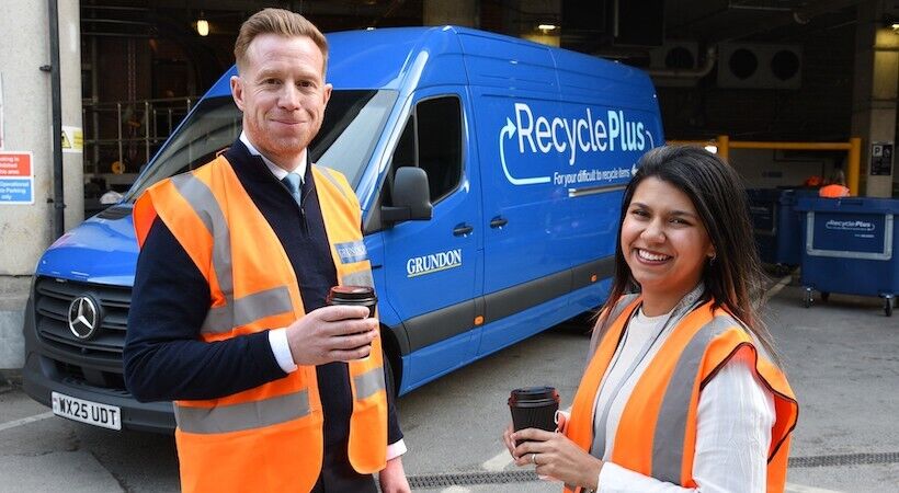 Coffee cup disposal is simple with RecyclePlus – Grundon’s Stephen Hill and Clara Mantuani from Principle Cleaning Services.
